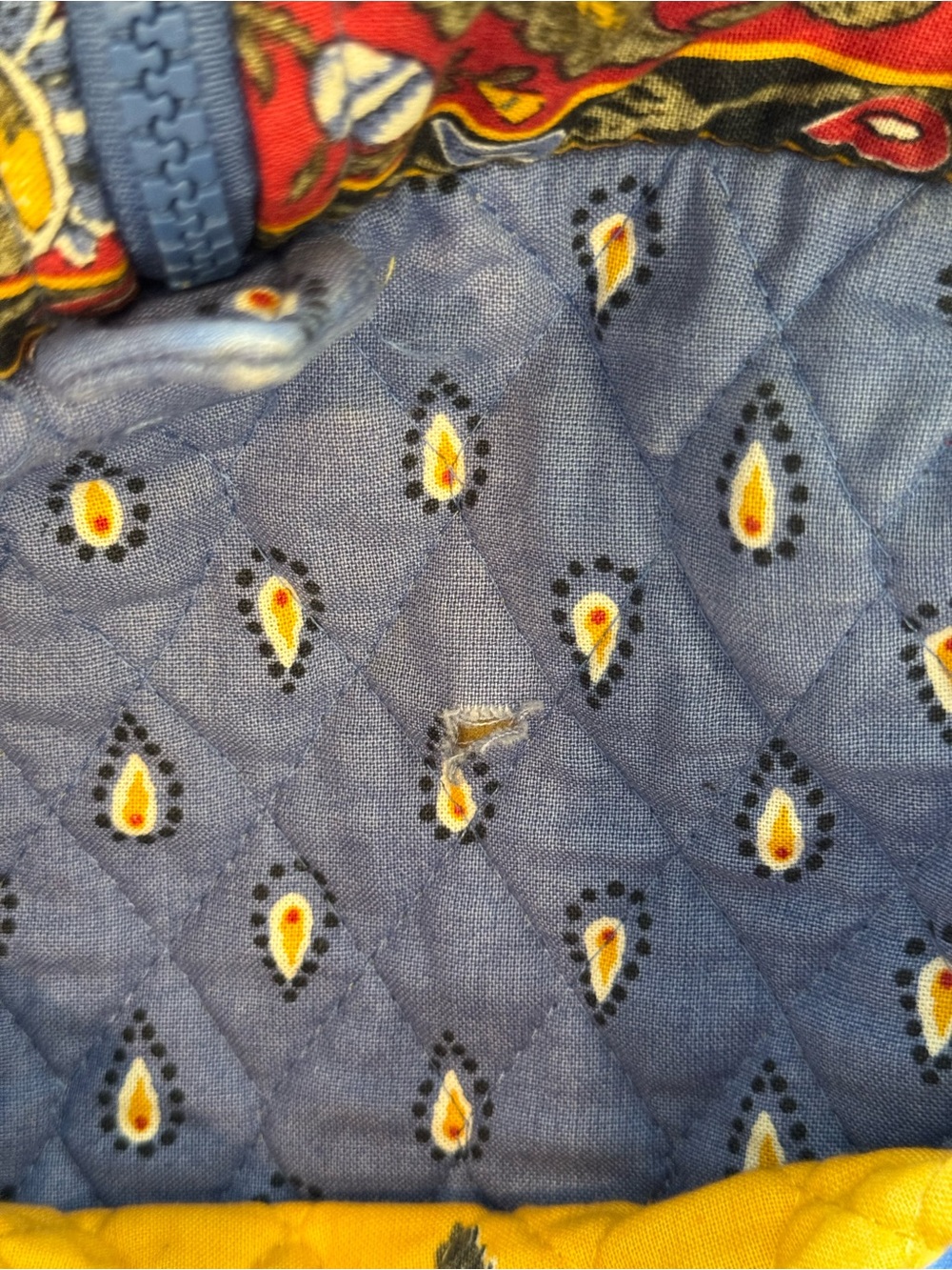 Vera Bradley Vintage / Discontinued French Blue Quilted Extra Large Duffle Bag - Picture 9 of 13